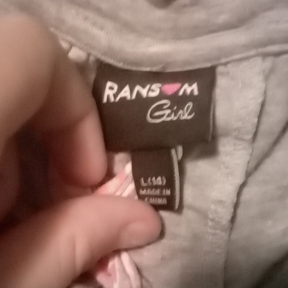 Tank top - Picture 3 of 5